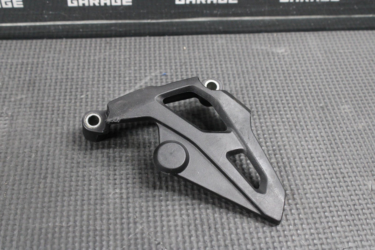 2018 HONDA CRF250R OEM MOTOR ENGINE FRONT SPROCKET COVER BOLT - hggarage