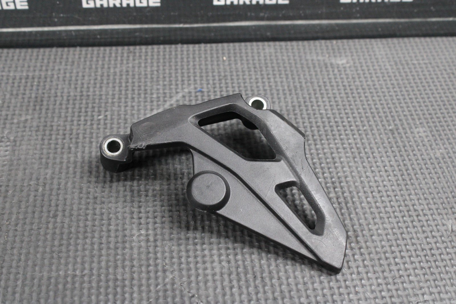 2018 HONDA CRF250R OEM MOTOR ENGINE FRONT SPROCKET COVER BOLT - hggarage
