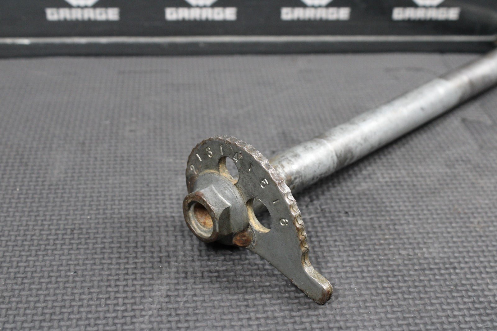 1986 86 - 88 KAWASAKI KDX200 REAR AXLE BACK WHEEL RIM PIVOT BOLT AXLE 41068 - 1211 - hggarage
