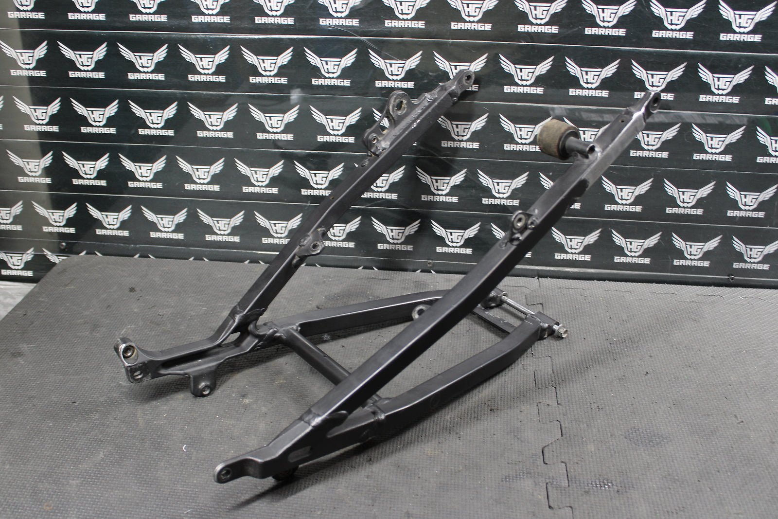 2007 YAMAHA YZ250F YZ450F OEM REAR BACK SUB FRAME SUBFRAME 2S2 - 21190 - 70 - 00 - hggarage