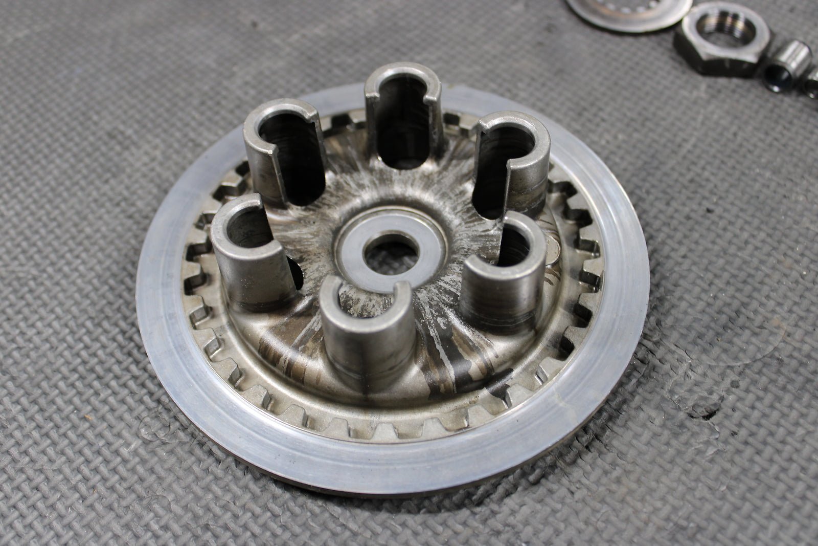 2008 YAMAHA YZ450F OEM CLUTCH SPRING PRESSURE PLATE HARDWARE ASSEMBLY - hggarage