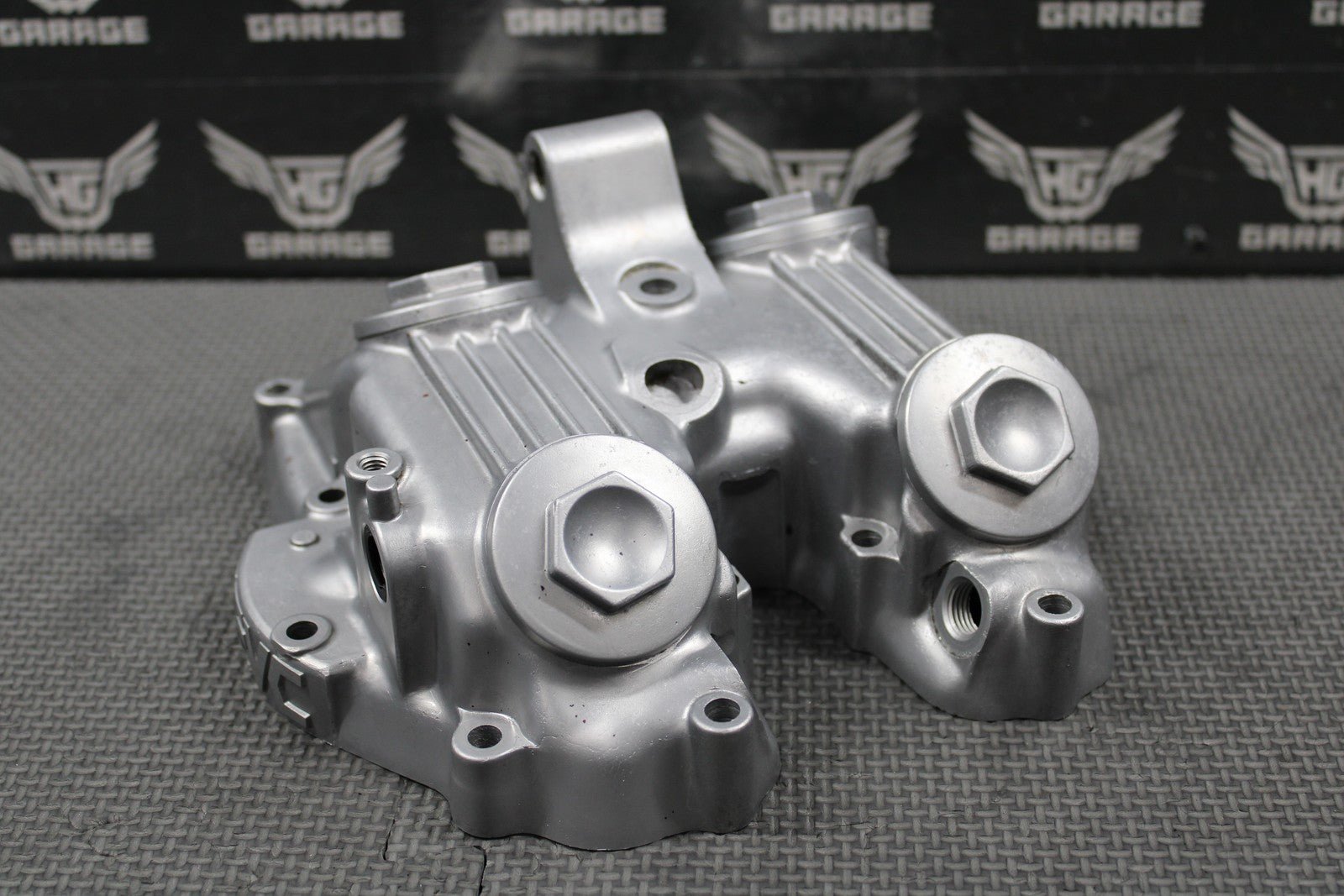 1989 HONDA 88 - 95 XR250R OEM ENGINE CYLINDER HEAD VALVE COVER 12311 - KT1 - 780 NICE! - hggarage