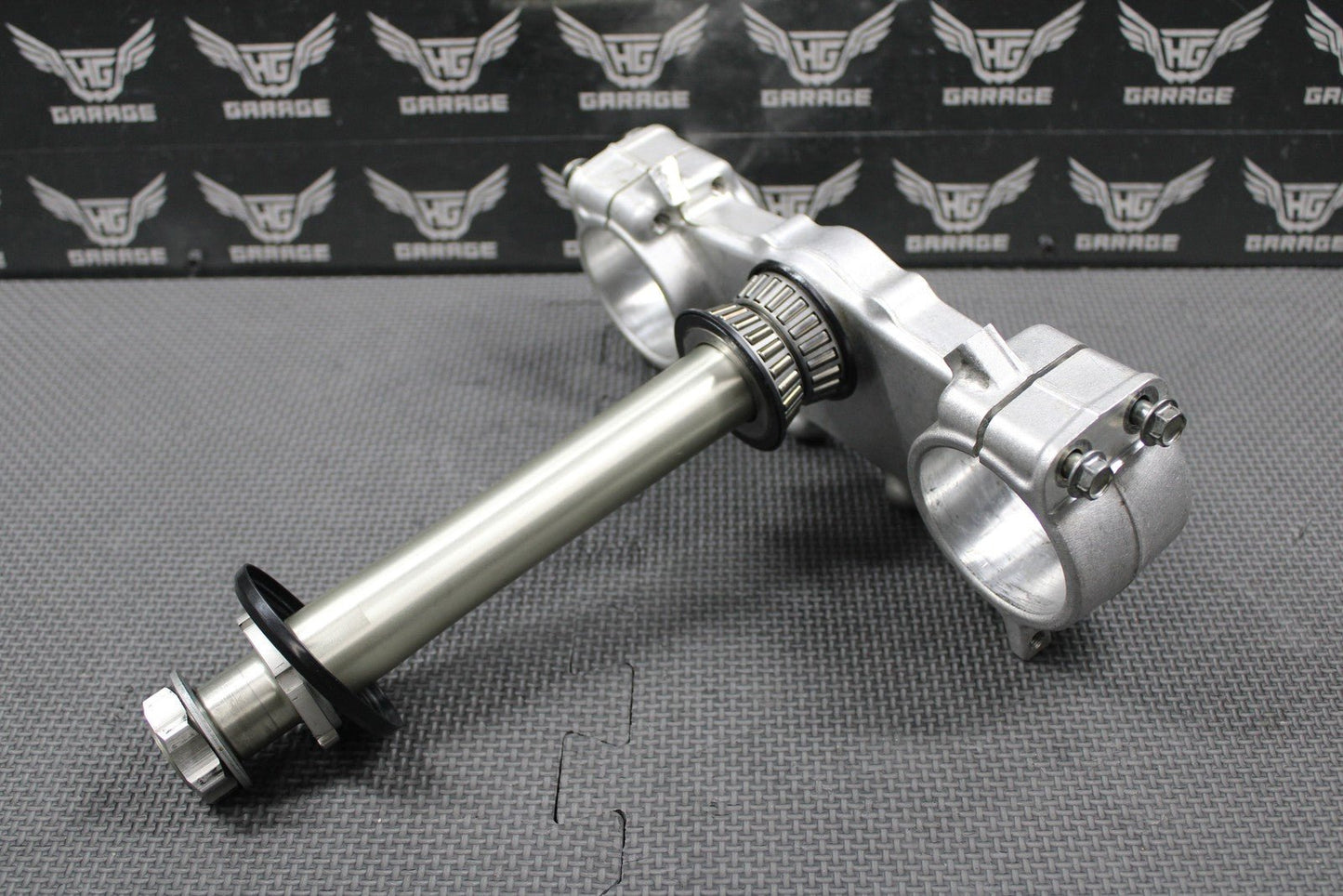 2020 SUZUKI 20 - 25 RMZ250 OEM FRONT FORKS LOWER TRIPLE TREE STEM 51410 - 46K10 - hggarage