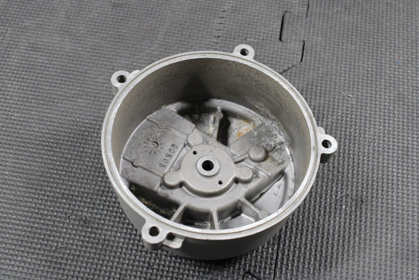 2013 HUSQVARNA TE511 OEM ENGINE MOTOR SIDE CLUTCH COVER 7729380 - hggarage
