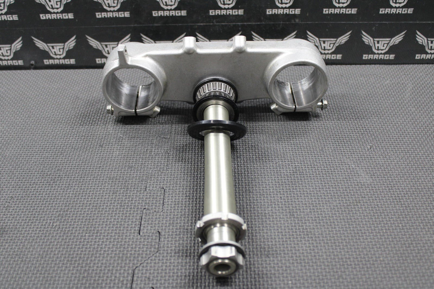 2020 SUZUKI 20 - 25 RMZ250 OEM FRONT FORKS LOWER TRIPLE TREE STEM 51410 - 46K10 - hggarage