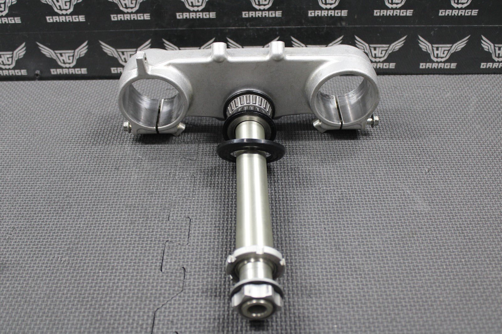 2020 SUZUKI 20 - 25 RMZ250 OEM FRONT FORKS LOWER TRIPLE TREE STEM 51410 - 46K10 - hggarage