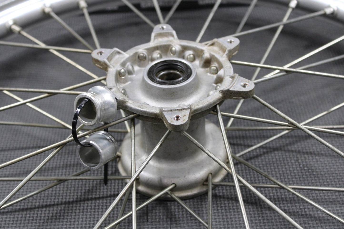 2009 YAMAHA 02 - 11 YZ125 YZ250 YZ250F YZ450F OEM EXCEL FRONT WHEEL RIM HUB 21" - hggarage