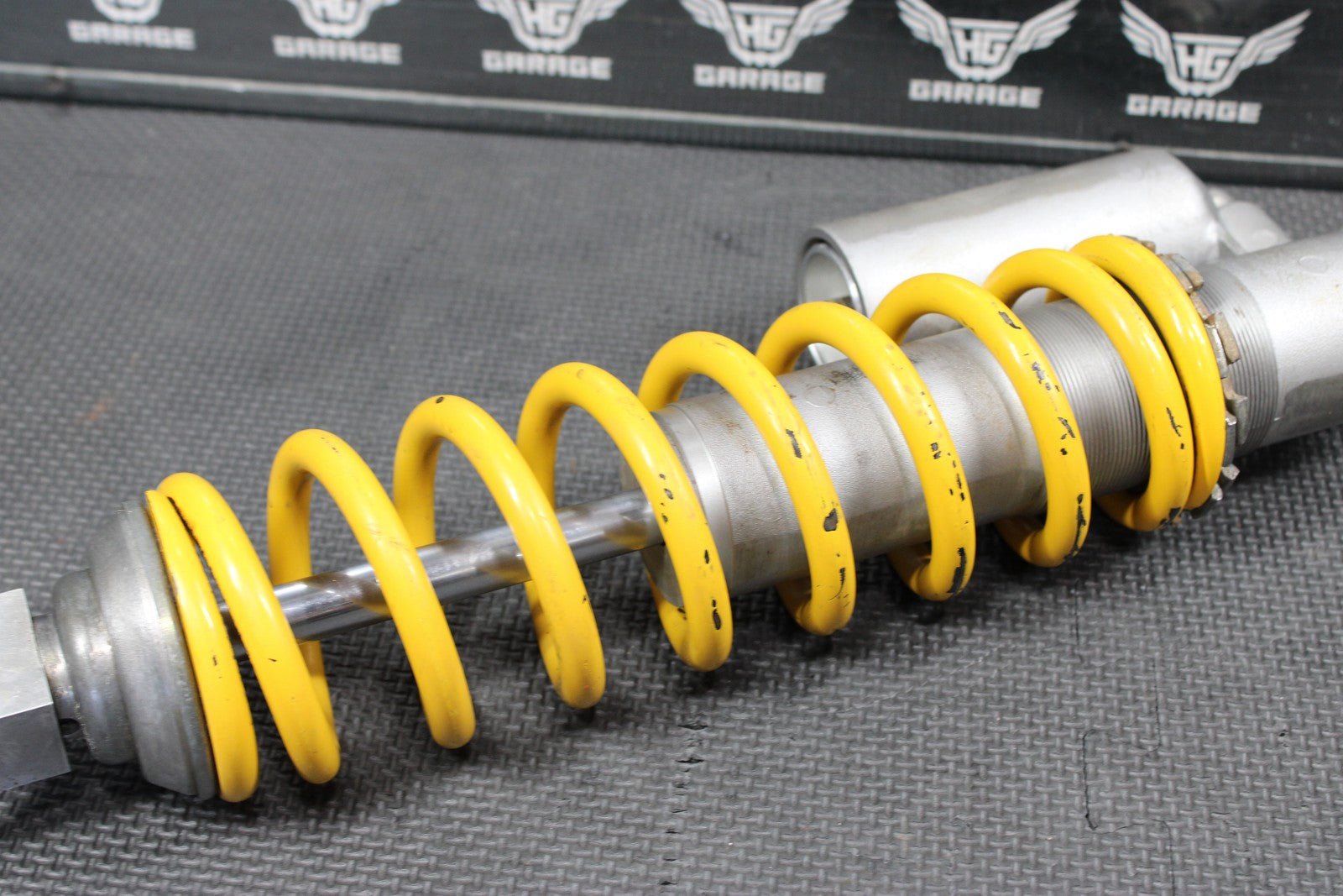 1998 HONDA CR125R OEM 98 - 99 REAR BACK SHOCK ABSORBER SUSPENSION 52400 - KZ4 - A71 - hggarage