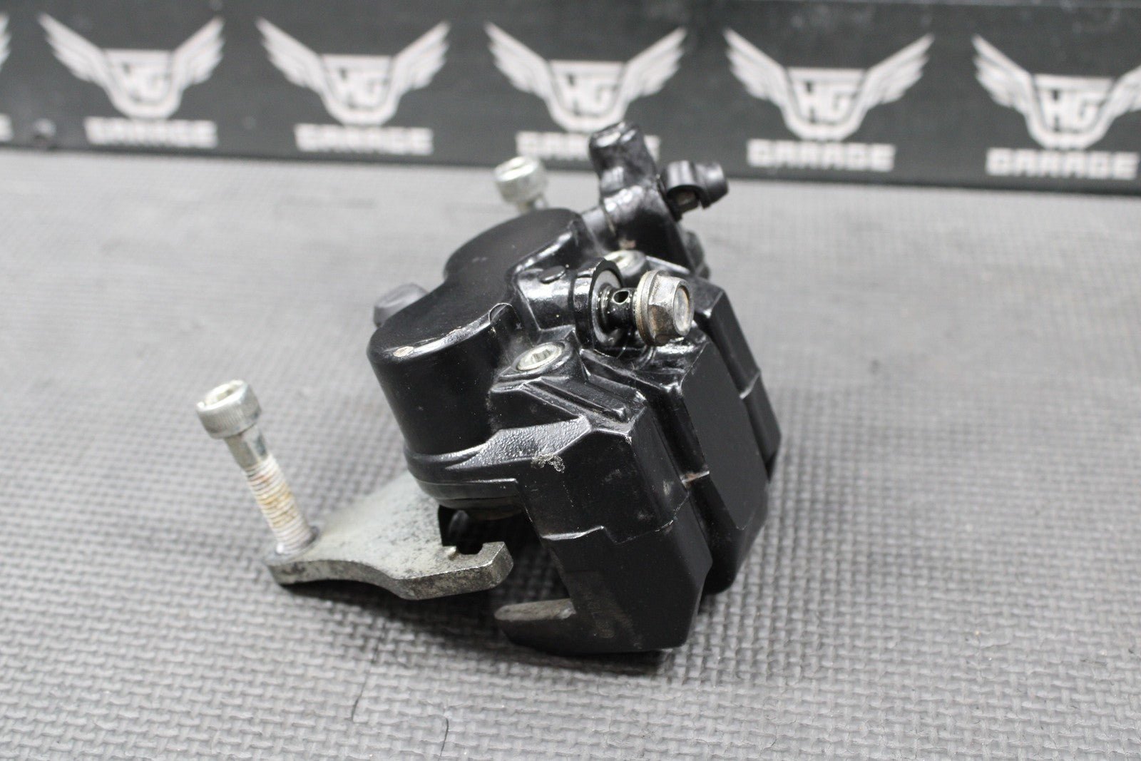 2009 2010 KAWASAKI KLX250SF OEM FRONT BRAKE CALIPER & BRACKET 43080 - 0064 - 25S - hggarage