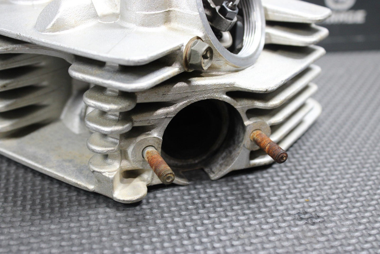 2000 YAMAHA TTR125 TTR125L OEM ENGINE CYLINDER HEAD CAMSHAFT VALVES TOPEND GOOD! - hggarage