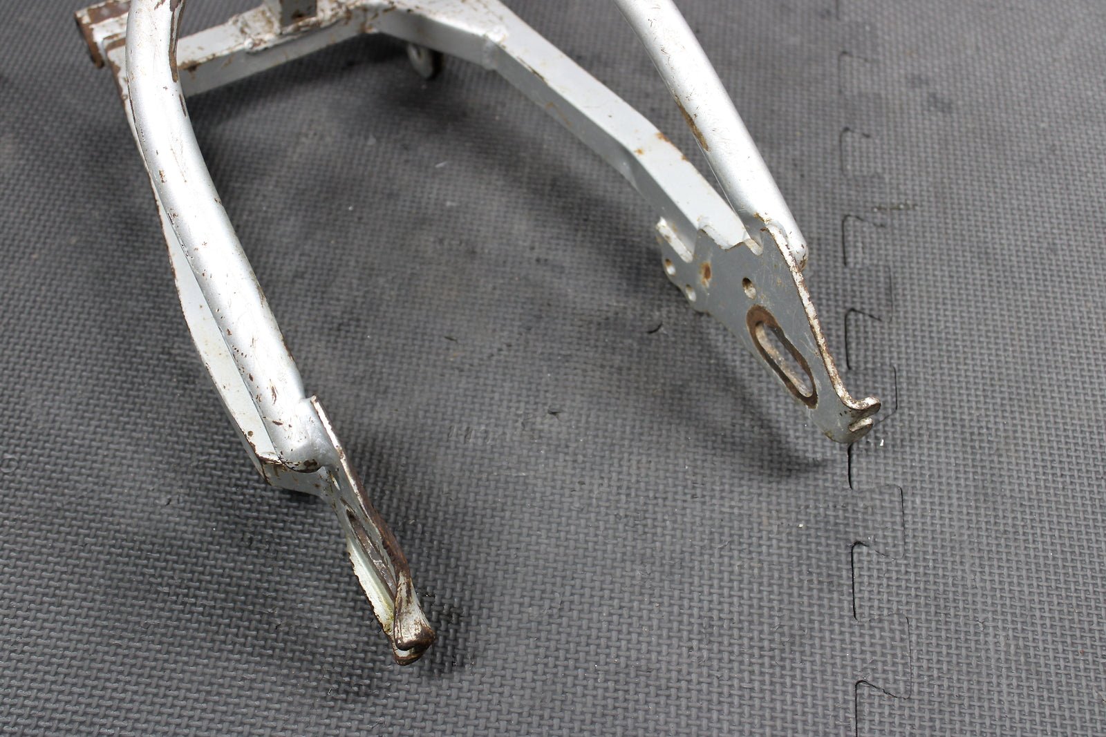 2000 YAMAHA 00 - 03 TTR90 03 - 07 TTR90E OEM SWINGARM SWING ARM SUSPENSION - hggarage