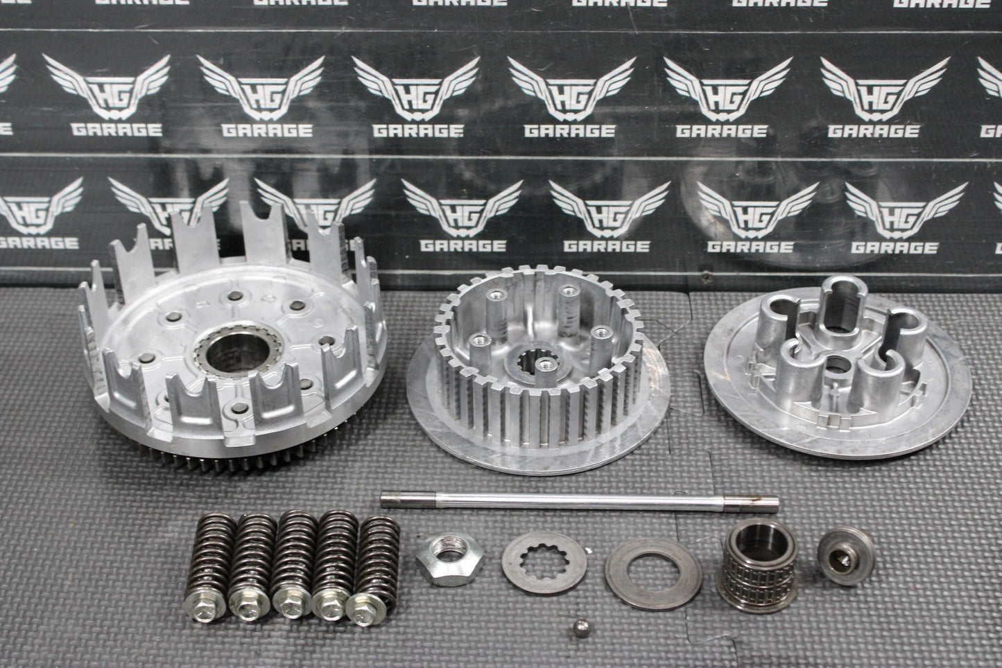 2014 KAWASAKI 10 - 14 KX250F OEM COMPLETE CLUTCH BASKET HUB PRESSURE PLATE - hggarage