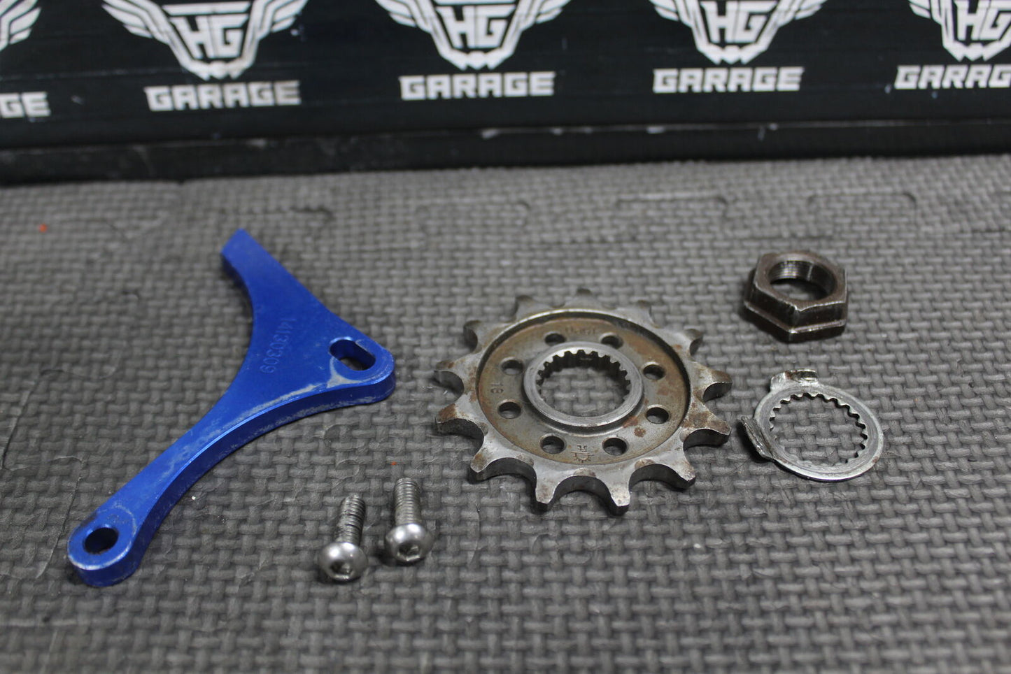 2012 2013 YAMAHA YZ250F BLUE BILLET ALUMINUM FRONT SPROCKET COVER CHAIN GUARD