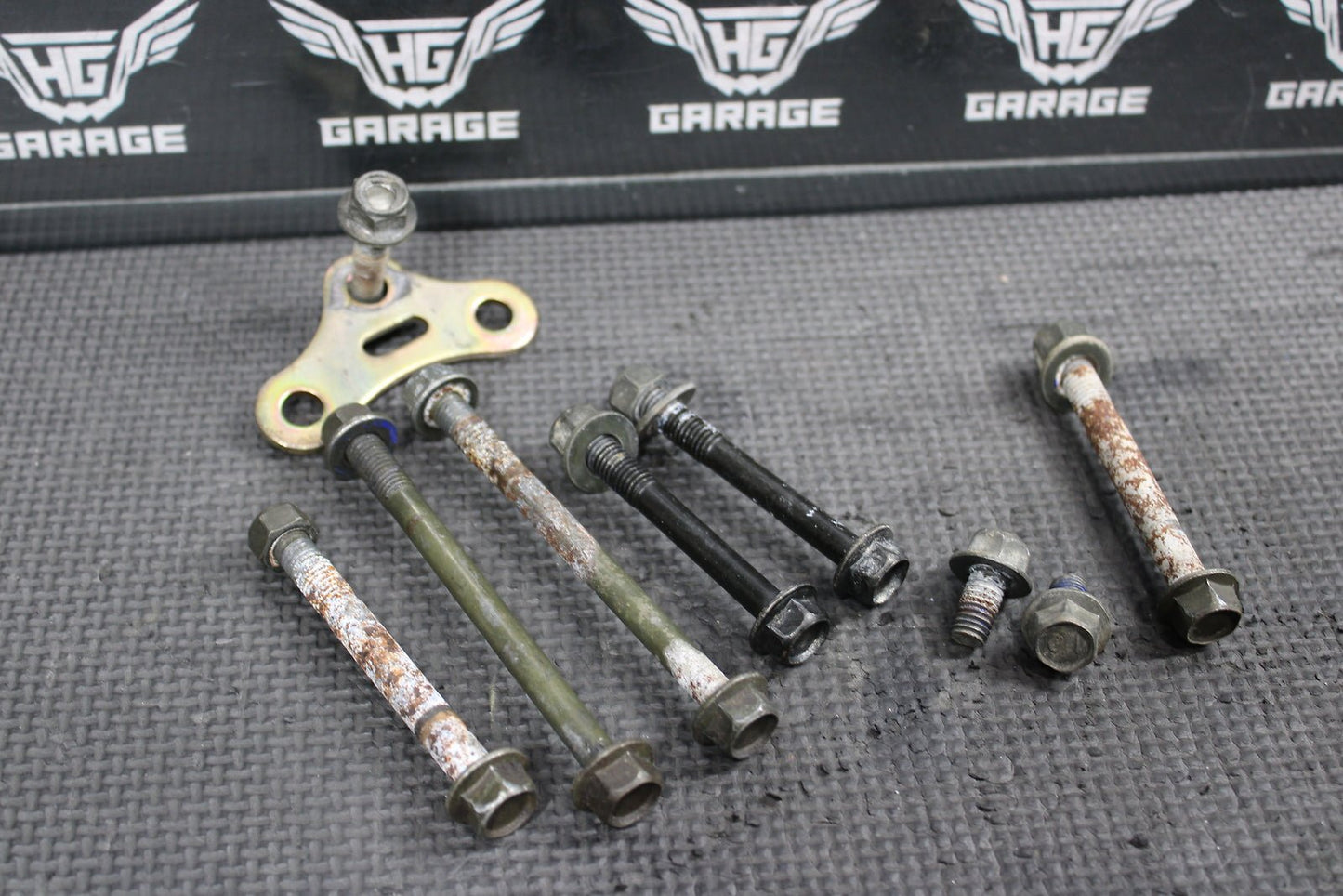 2000 Yamaha 00 - 03 TTR125 00 - 04 TTR125L OEM Engine Motor Mount Stay Brackets - hggarage