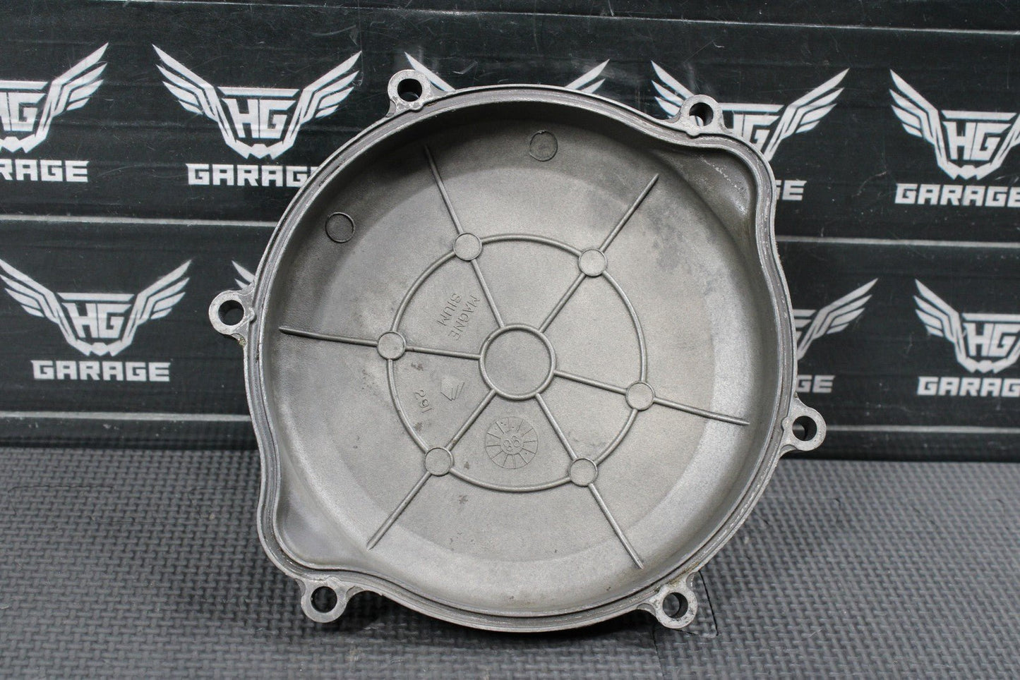 2000 SUZUKI RM125 OEM RIGHT SIDE OUTER ENGINE MOTOR CLUTCH COVER 11371 - 36F00 - hggarage