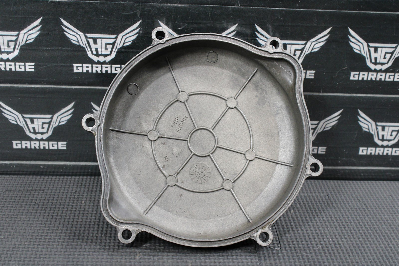 2000 SUZUKI RM125 OEM RIGHT SIDE OUTER ENGINE MOTOR CLUTCH COVER 11371 - 36F00 - hggarage