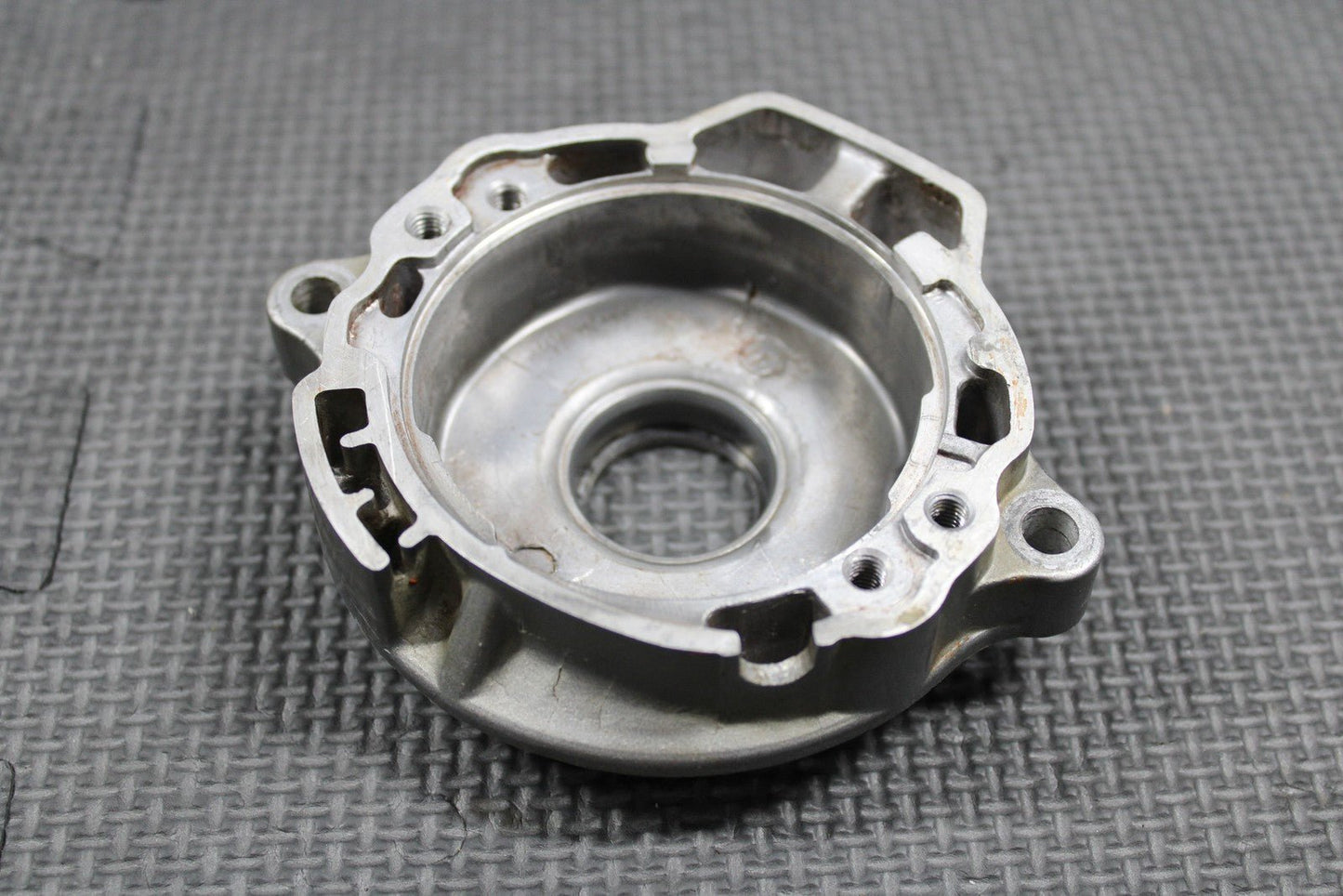 1999 HONDA XR200R 86 - 02 OEM IGNITION PULSE GENERATOR BASE & COVER 12332 - KT0 - 000 - hggarage