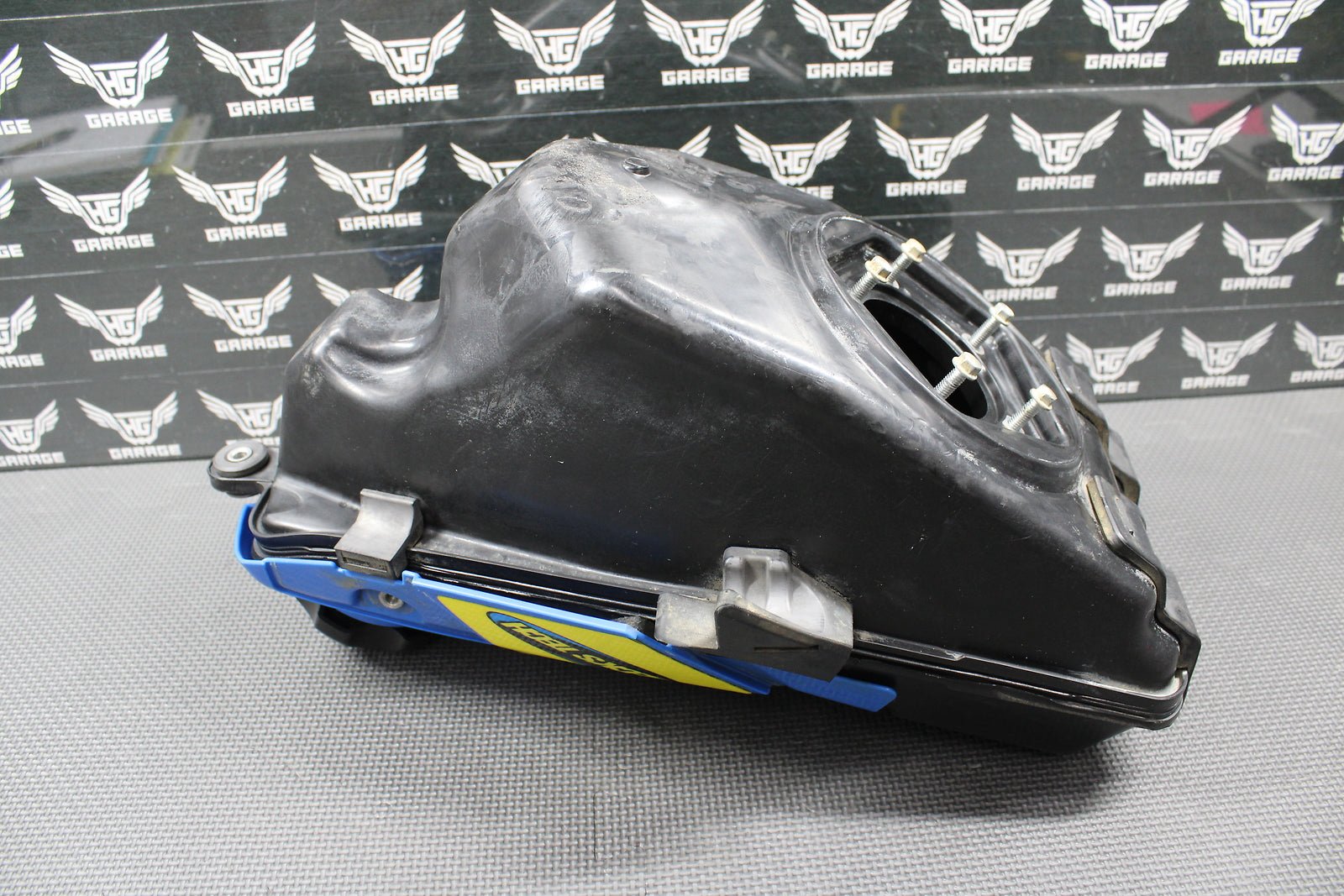 2018 18 - 20 SUZUKI RMZ450 OEM GAS FUEL TANK CELL PETROL RESERVOIR 44110 - 37K00 - hggarage