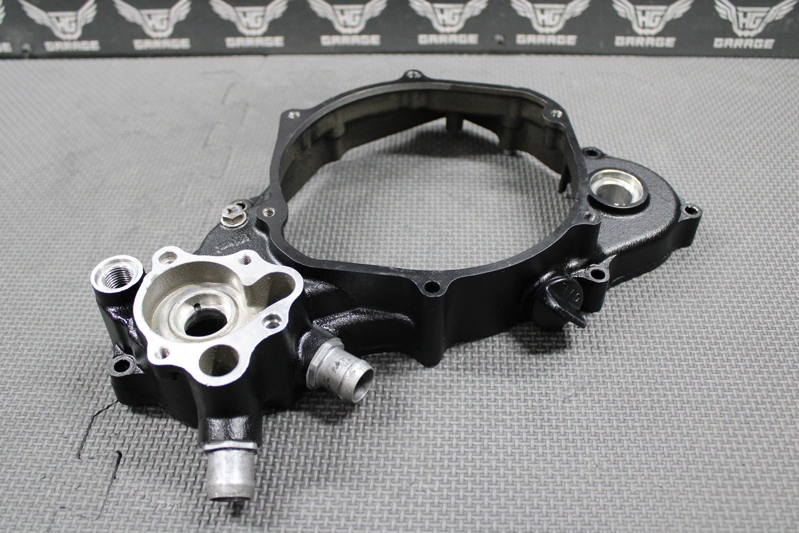 1988 1989 HONDA CR250R OEM RIGHT CRANKCASE INNER CLUTCH COVER 11340 - KS7 - 831 MINT - hggarage