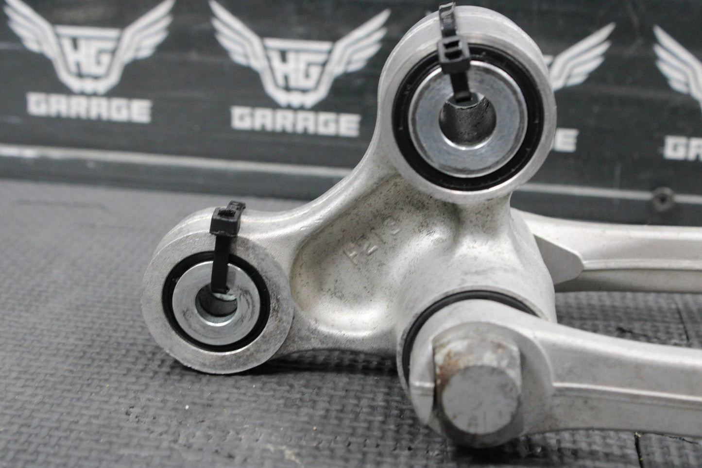 2023 HONDA CRF250R OEM REAR SHOCK LINKAGE LINKS RELAY ARM SWINGARM GOOD! - hggarage