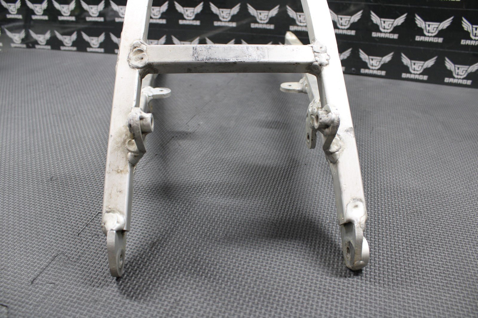 1998 SUZUKI 96 - 00 RM125 RM250 OEM REAR BACK SUB FRAME SUBFRAME RAIL 41200 - 36E00 - hggarage