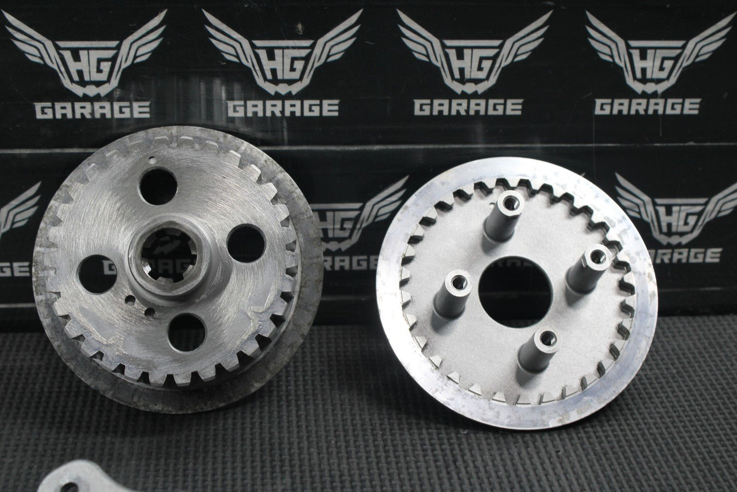 2004 SUZUKI LTZ250 OEM COMPLETE CLUTCH BASKET INNER OUTER HUB SPRINGS - hggarage