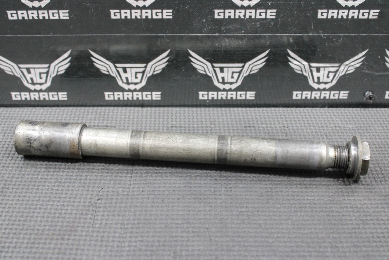 1999 YAMAHA YZ125 OEM FRONT WHEEL RIM AXLE PIVOT BOLT SHAFT NUT 5BE - 25181 - 00 - 00 - hggarage