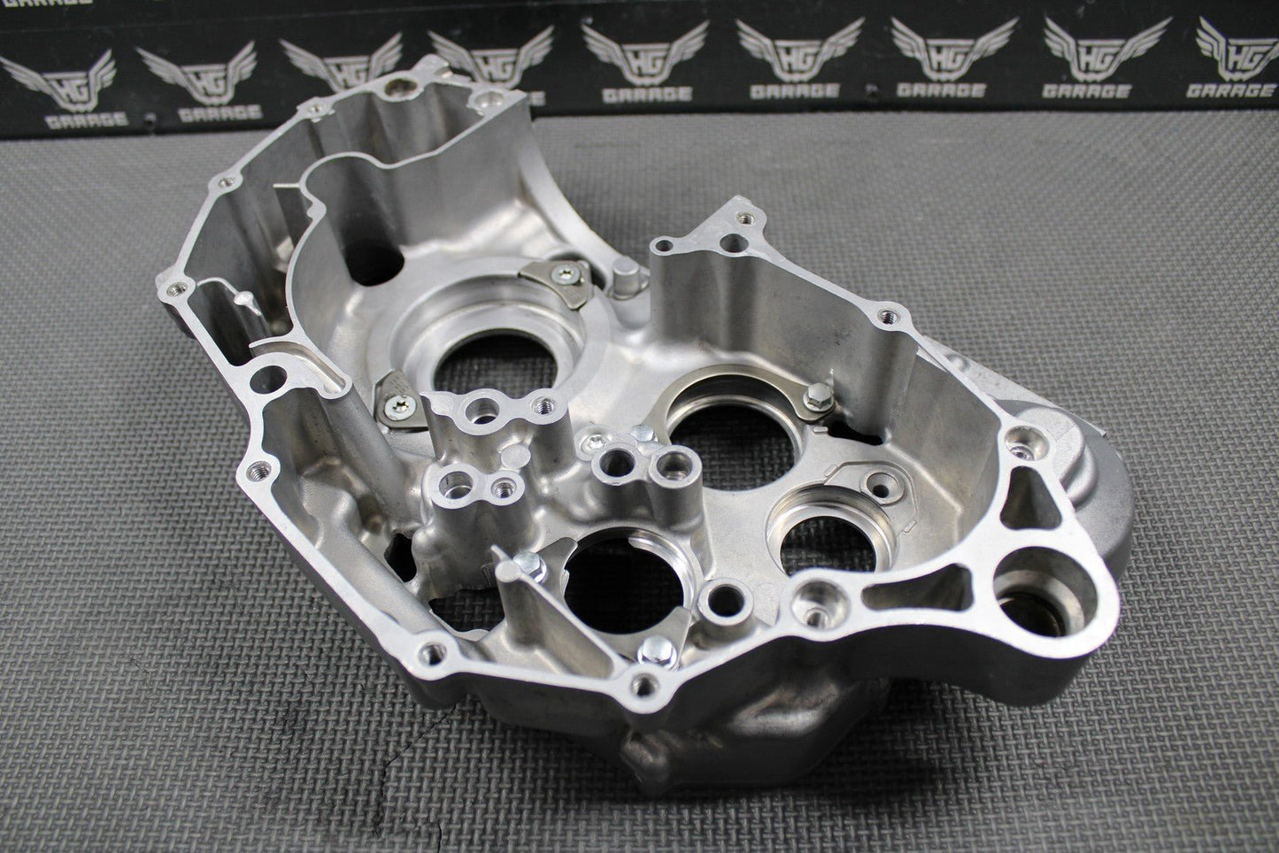 2009 YAMAHA 06 - 09 YZ450F OEM RIGHT SIDE ENGINE MOTOR CRANKCASE CRANK CASE GOOD! - hggarage