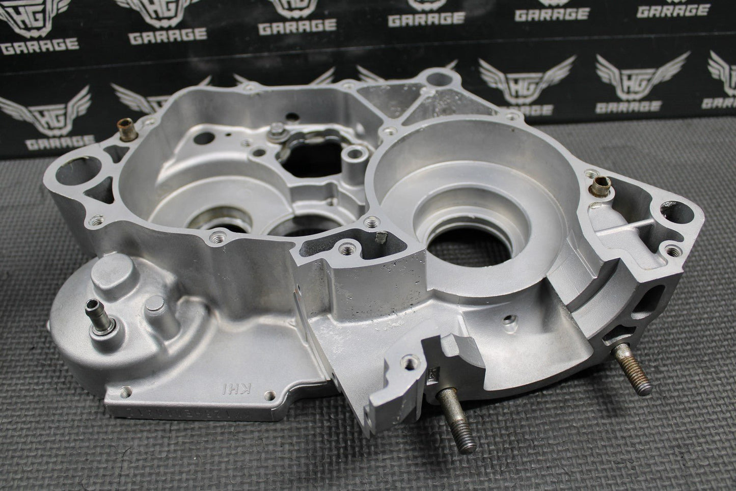 1991 KAWASAKI KX125 OEM LEFT RIGHT ENGINE MOTOR CRANKCASE CRANK CASES 14001 - 5284 - hggarage