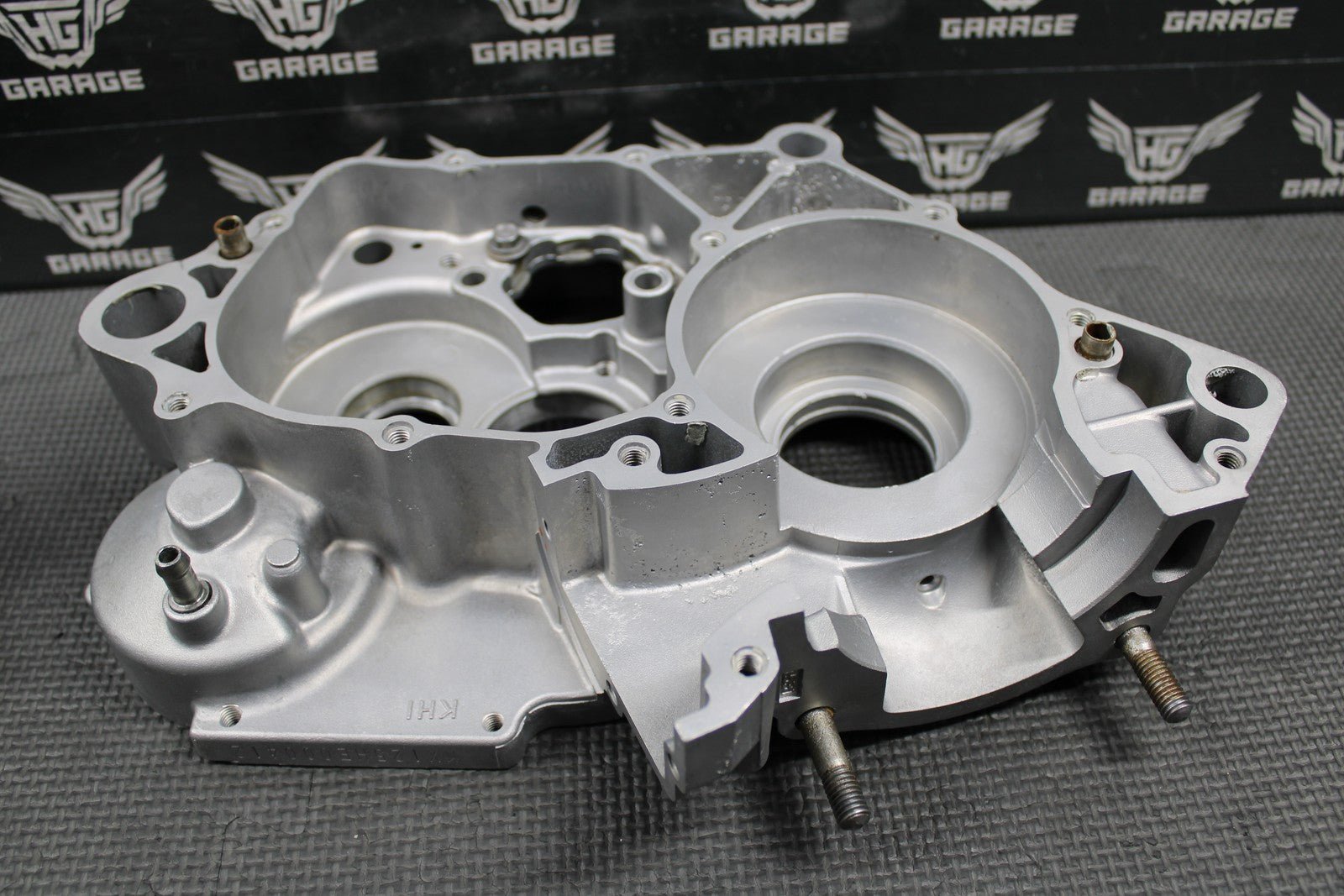 1991 KAWASAKI KX125 OEM LEFT RIGHT ENGINE MOTOR CRANKCASE CRANK CASES 14001 - 5284 - hggarage