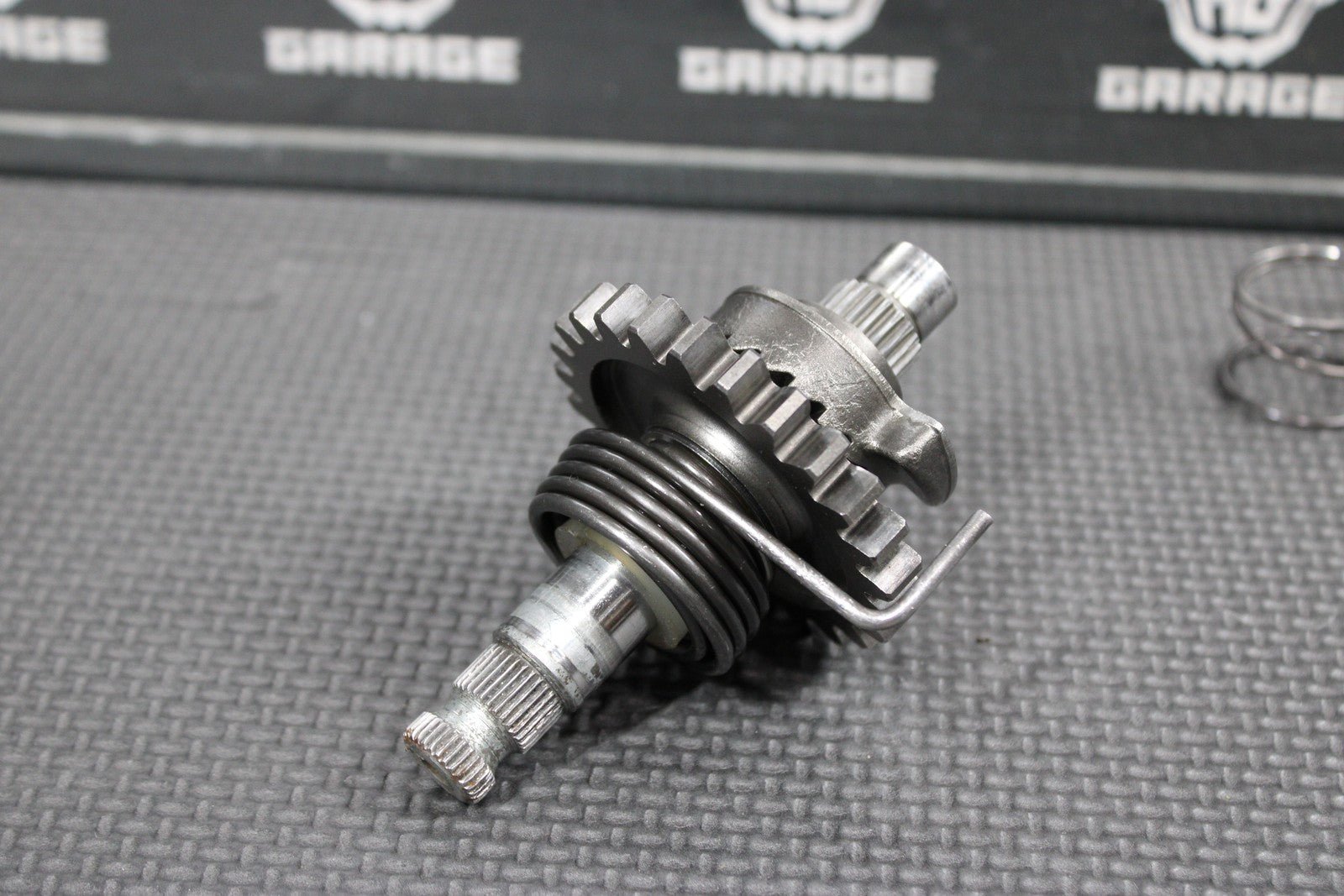 1991 HONDA CR80R OEM KICKSTART KICK START SHAFT W IDLER GEAR 28211 - GC4 - 60 - hggarage