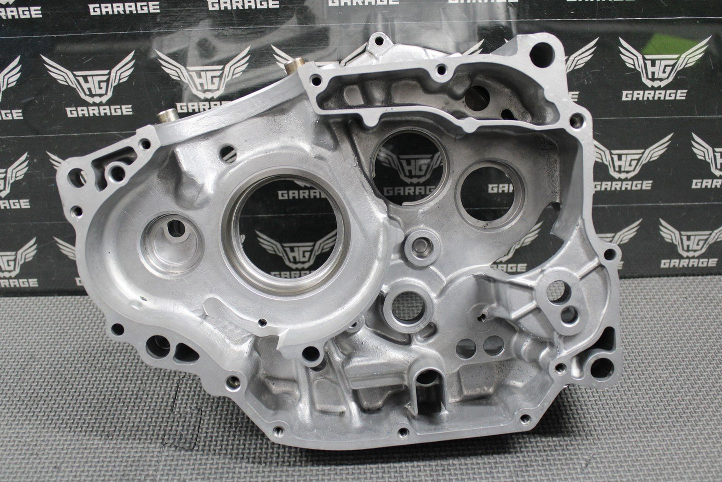 1991 HONDA 90 - 95 XR250R OEM RIGHT ENGINE CRANKCASE CRANK CASE 11100 - KZ1 - 671 MINT - hggarage