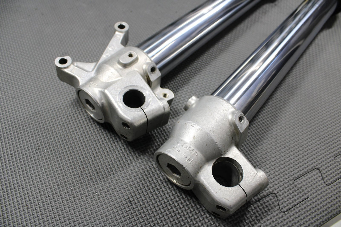 2004 04 - 07 HONDA CR125R OEM 46MM RIGHT LEFT FRONT SUSPENSION FORKS SHOCKS NICE! - hggarage