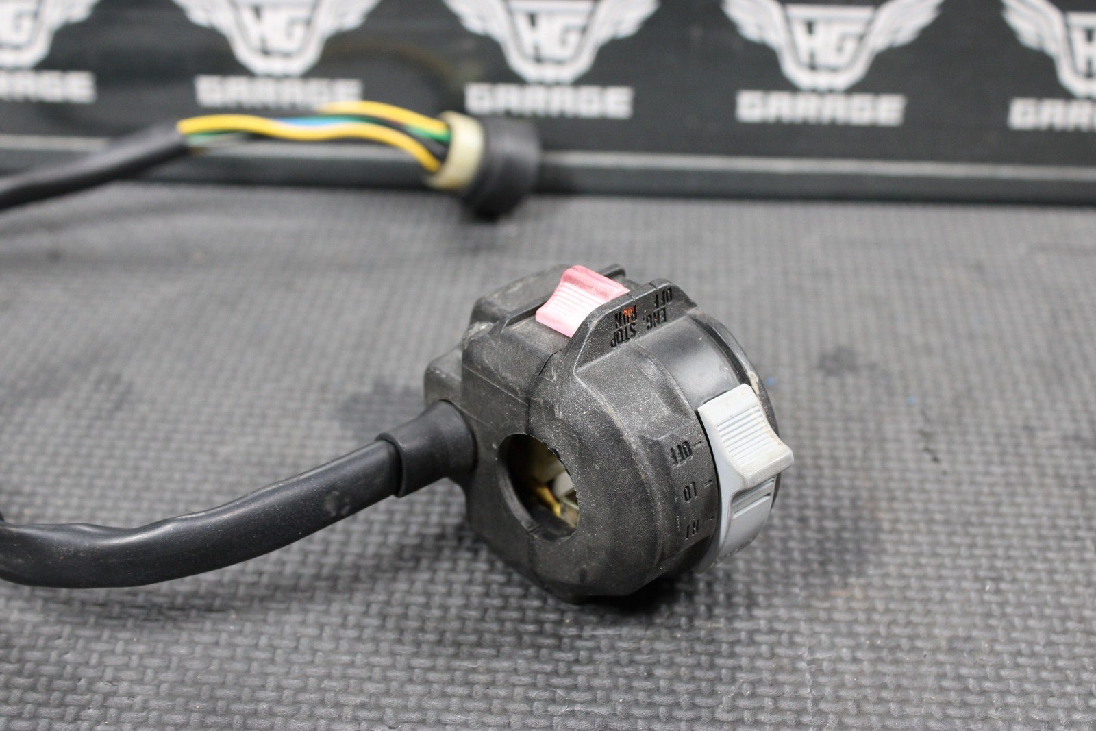 1991 87 - 94 YAMAHA BANSHEE 350 OEM LEFT HANDLEBAR HEADLIGHT ENGINE CUTOFF SWITCH - hggarage