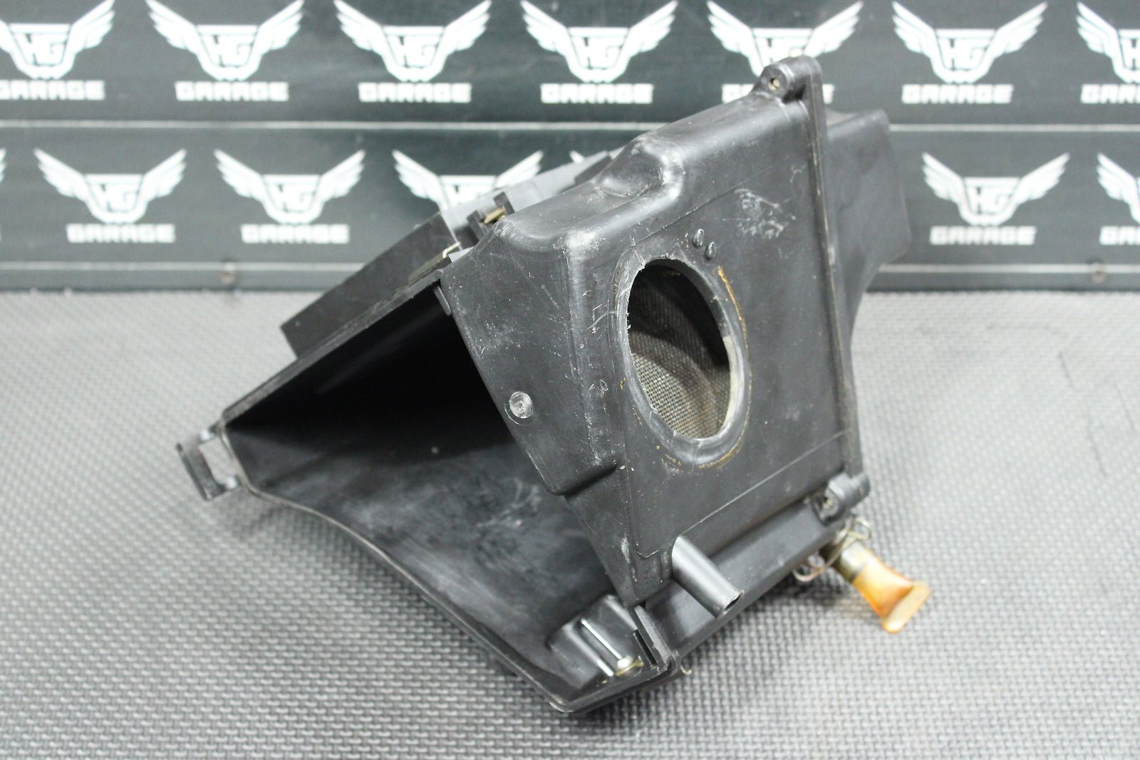 2003 Yamaha TTR125 TTR125E TTR125L TTR125LE TTR125M OEM Air Cleaner Case - hggarage