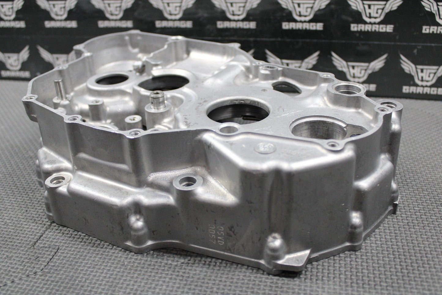 2009 YAMAHA 06 - 09 YZ450F OEM RIGHT SIDE ENGINE MOTOR CRANKCASE CRANK CASE GOOD! - hggarage