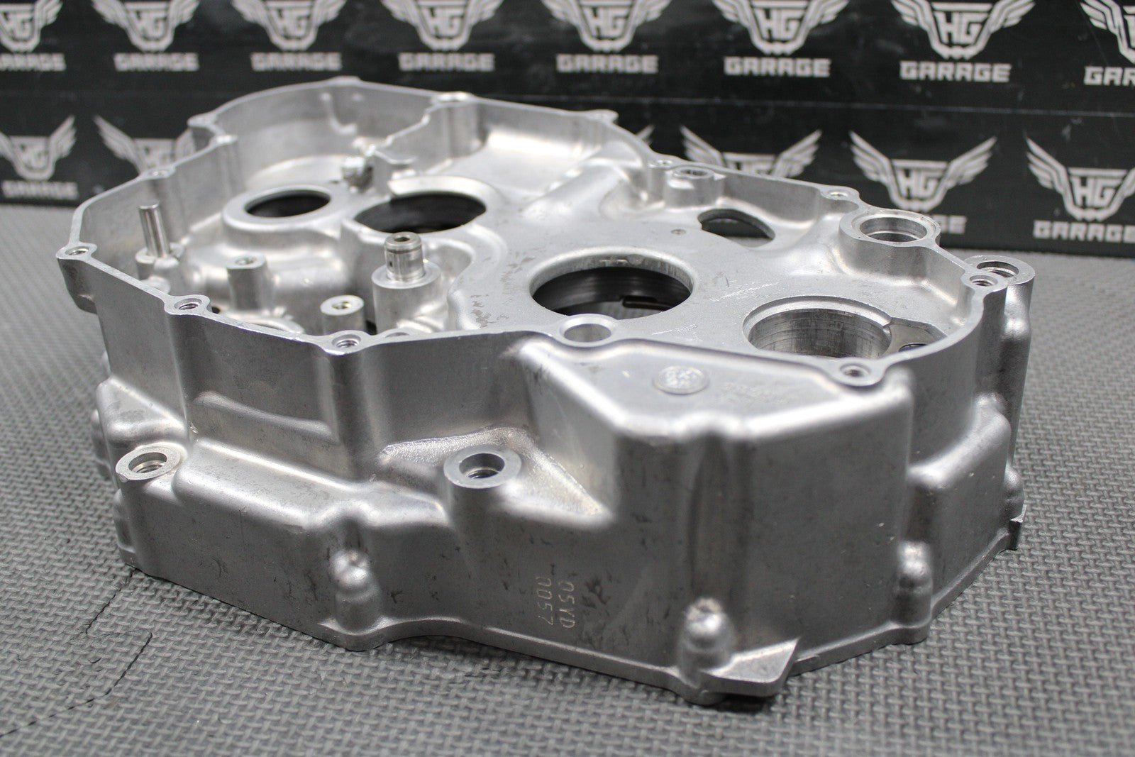 2009 YAMAHA 06 - 09 YZ450F OEM RIGHT SIDE ENGINE MOTOR CRANKCASE CRANK CASE GOOD! - hggarage