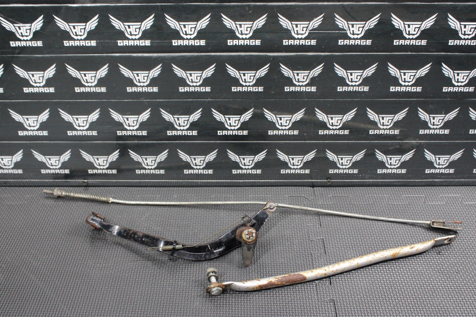 2005 SUZUKI DR200SE OEM RIGHT REARSET BRAKE FOOT PEDAL BRAKE ROD ARM 43120 - 44A12 - hggarage