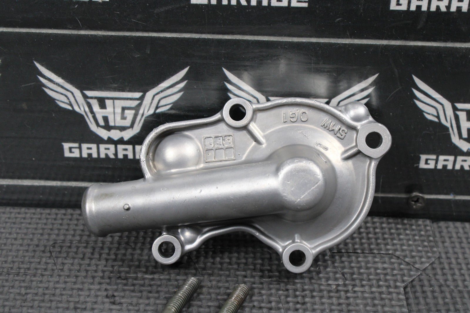 2002 YAMAHA 99 - 22 YZ250 YZ250X OEM ENGINE WATER PUMP W HOUSING 5CU - 12459 - 00 - 00 - hggarage