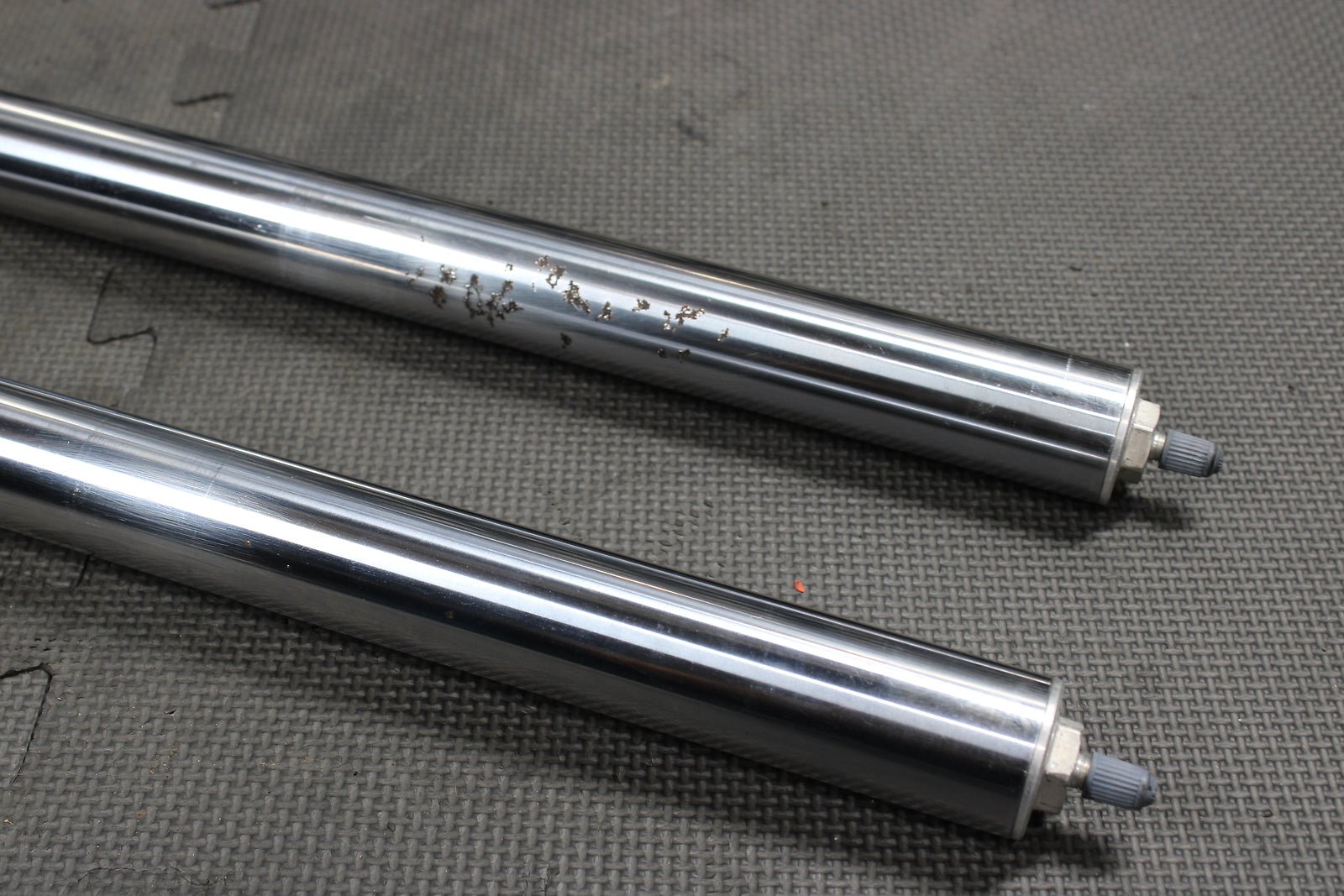 2002 Honda XR200R 95 - 02 OEM KYB Right Left Front Suspension Forks Shocks 51480 - K - hggarage