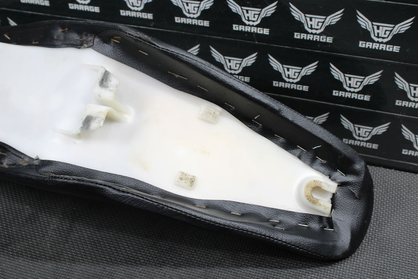 2003 KAWASAKI KX125 KX250 OEM SEAT SADDLE 53001-1985-MW