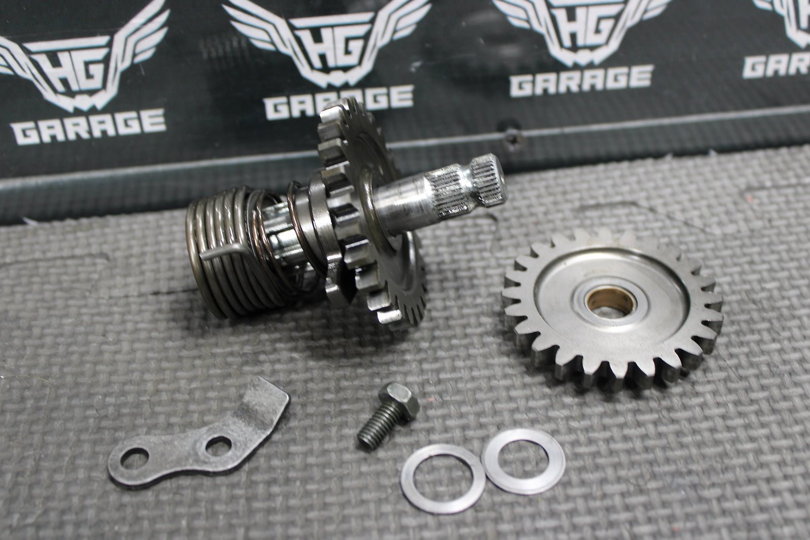 2005 Suzuki RM85 OEM Kickstart Kick Start Shaft W Idler Gear Starter 26211 - 02B04 - hggarage