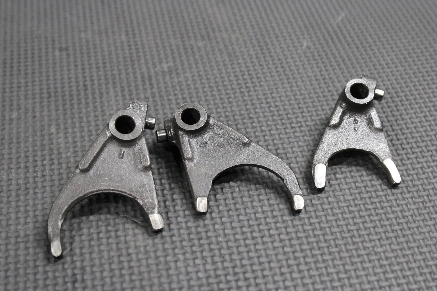 1986 KAWASAKI KDX200 OEM TRANSMISSION TRANNY GEARBOX SHIFT FORKS DRUM GEARS - hggarage