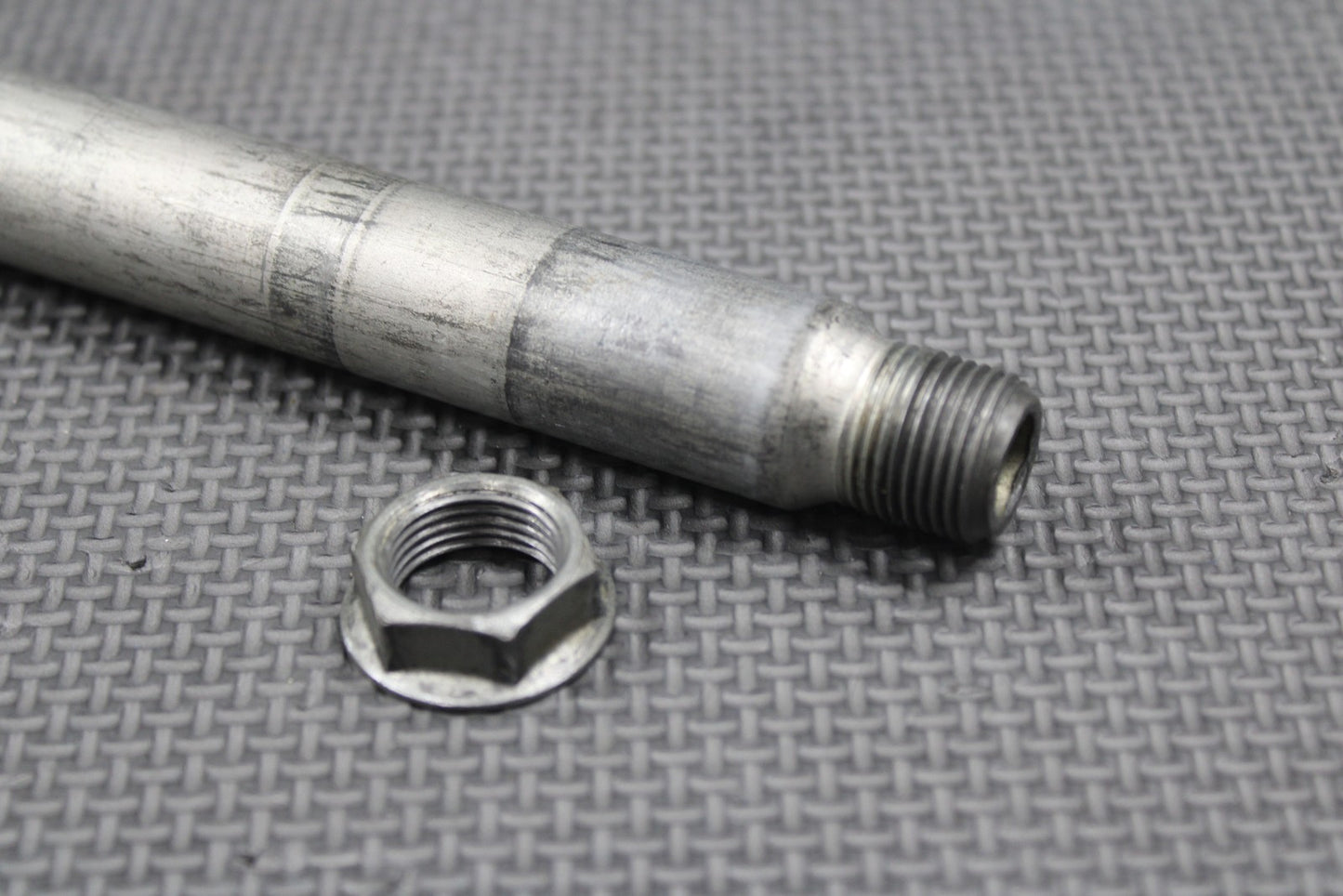 2020 YAMAHA YZ250F OEM FRONT WHEEL RIM AXLE PIVOT BOLT SHAFT 1SL - 25181 - 00 - 00 - hggarage