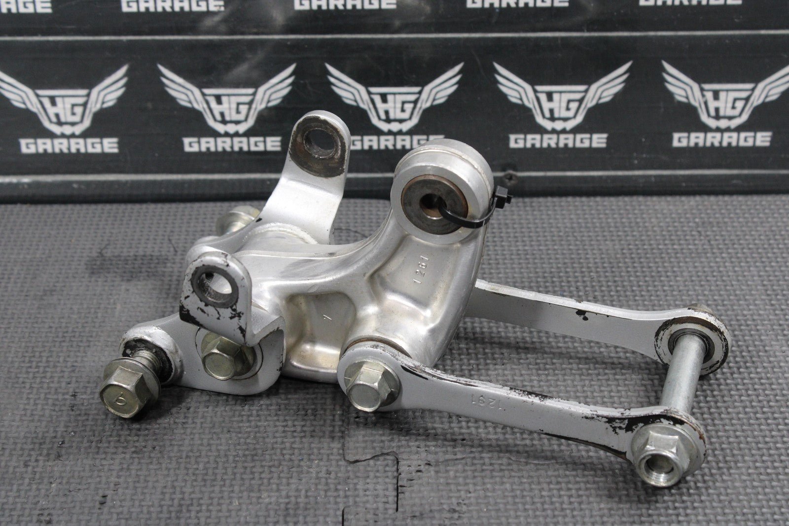 2012 KAWASAKI KX85 OEM REAR SHOCK LINKAGE LINKS RELAY ARM DOGBONE 32037 - 1553 - hggarage