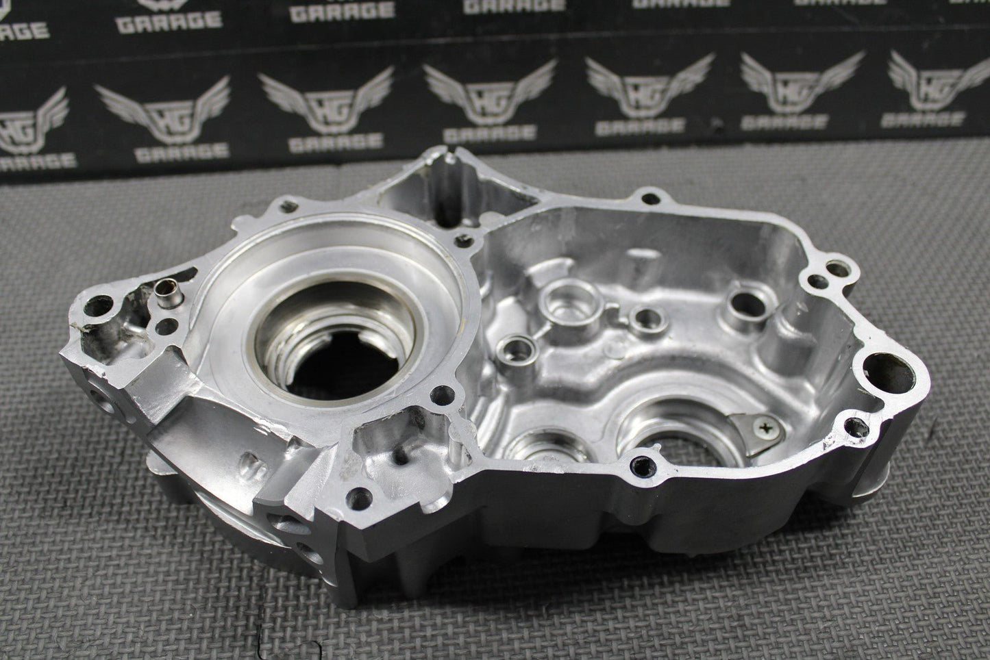 2015 KAWASAKI 14 - 21 KX85 KX100 OEM LEFT ENGINE CRANKCASE CRANK CASE 14001 - 0737 - hggarage