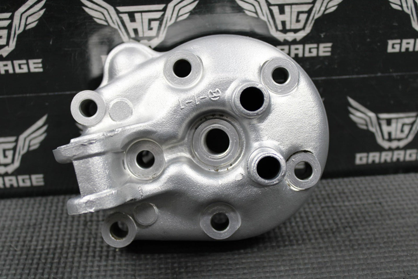 1990 KAWASAKI KX125 OEM ENGINE MOTOR CYLINDER HEAD COVER CAP DOME 11001 - 1316 - hggarage