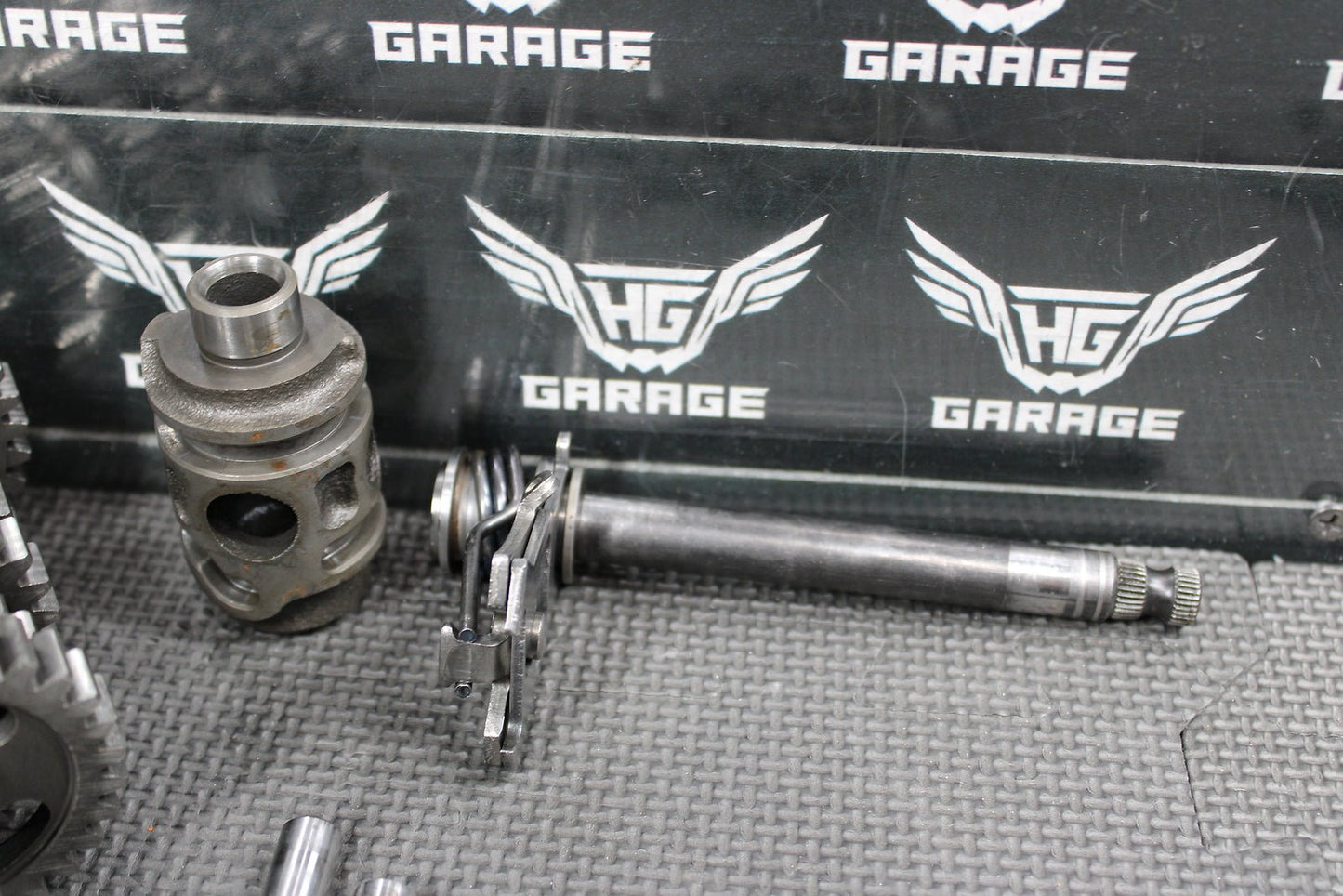 2008 KAWASAKI KX100 KX85 OEM ENGINE TRANSMISSION TRANNY ASSEMBLY GEARS - hggarage