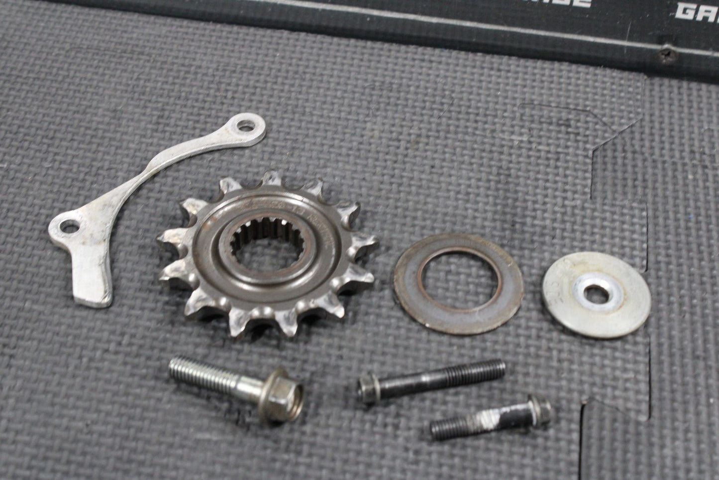 2023 Honda CRF250R OEM Motor Engine Front Sprocket Cover W Sprocket - hggarage