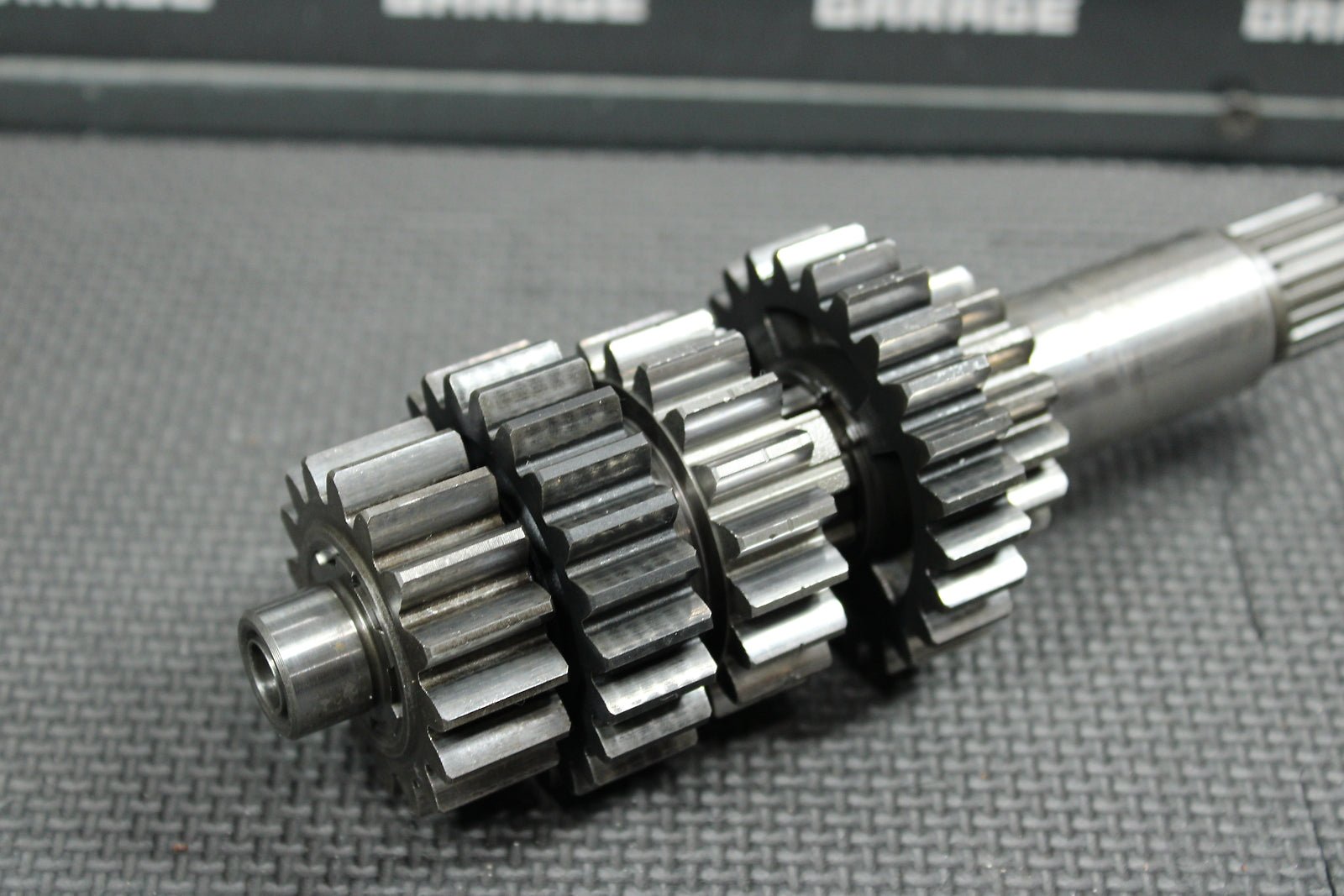 1992 Kawasaki KX250 90 - 93 OEM Engine Transmission Input Shaft Assembly Gears - hggarage